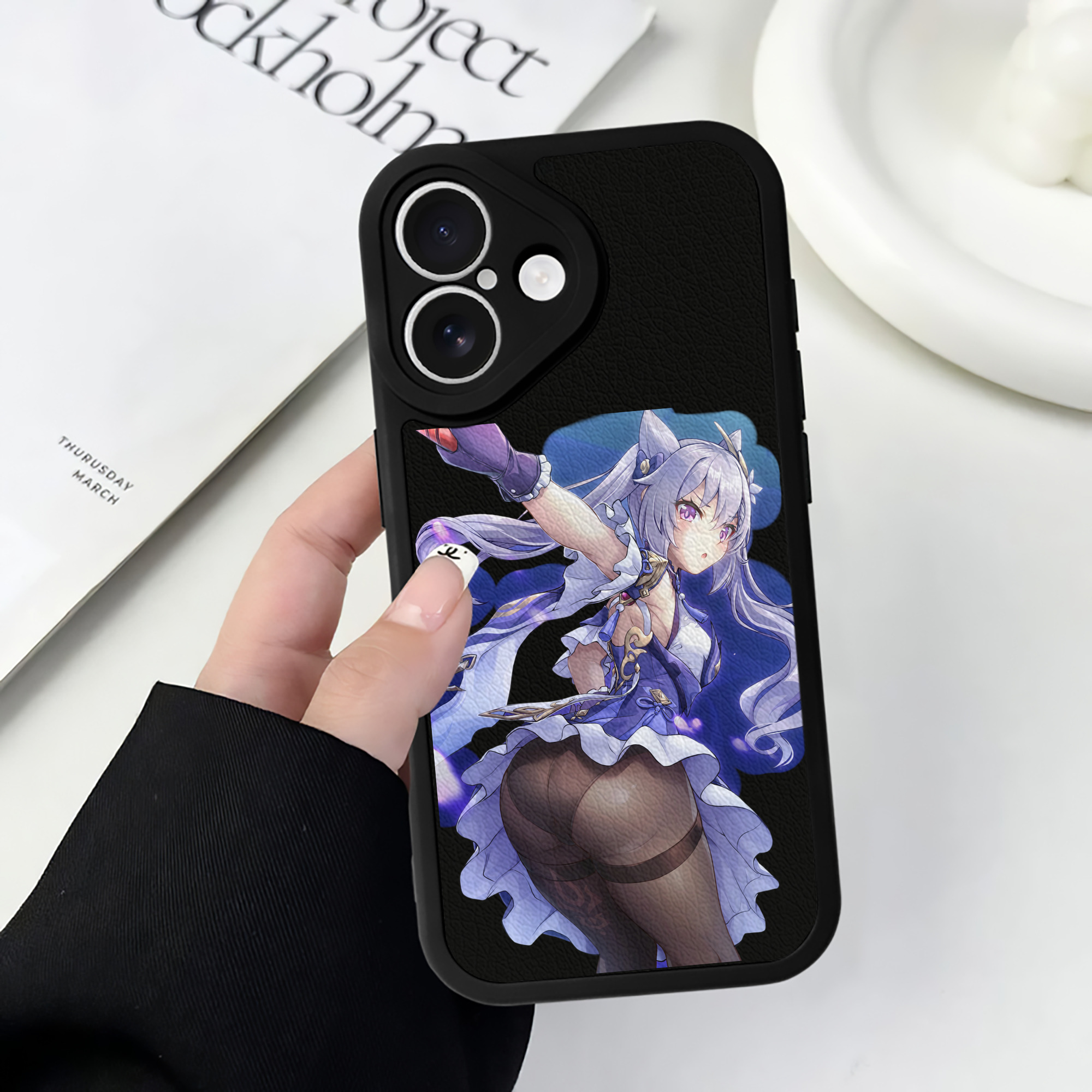 げんし神 刻晴 こくせい genshin Kokusei 【iPhone 16シリーズ対応】シリコンスマホケース（レザー調） 材質：シリコン